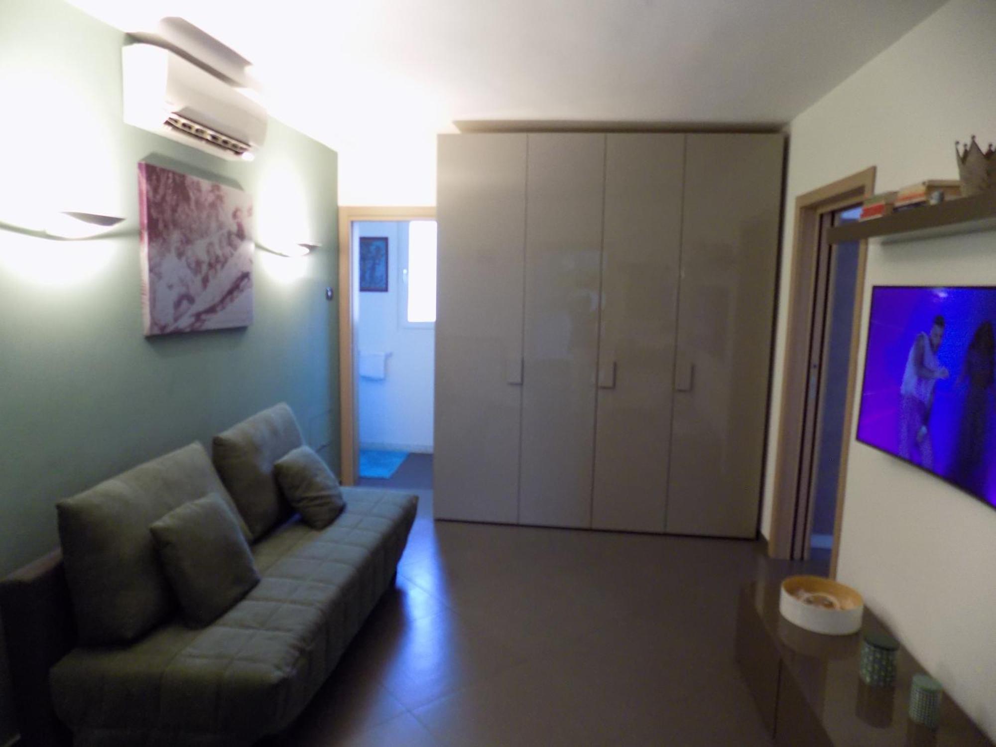 Attico Stazione - Montello 16 Lägenhet Bari Exteriör bild
